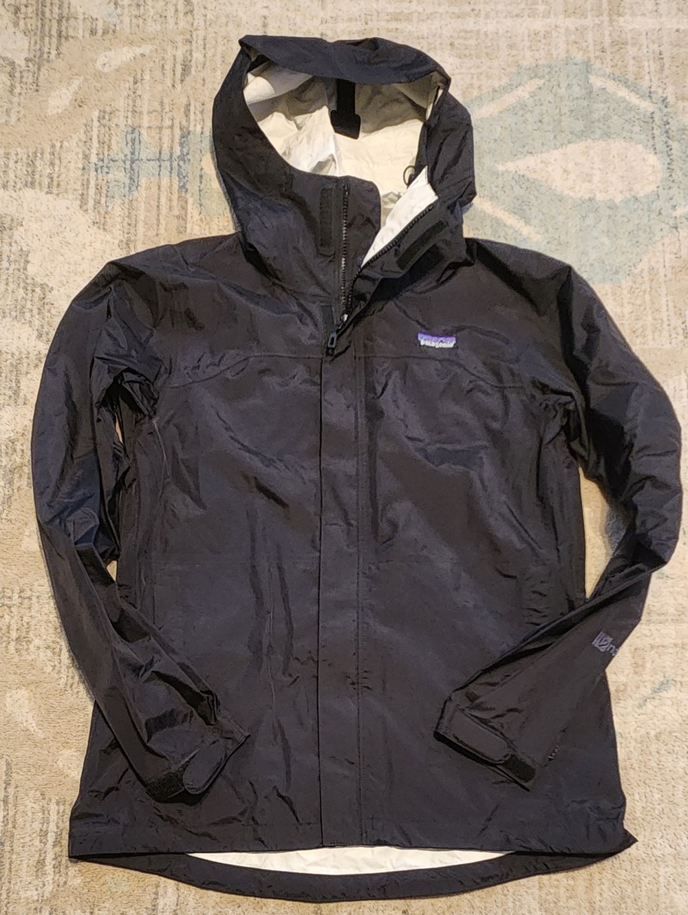 Women Patagonia Torrentshell Stretch Jacket. Black. Size M. EUC